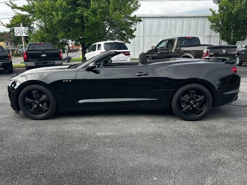 Used 2020 Chevrolet Camaro LT1 RWD image 6