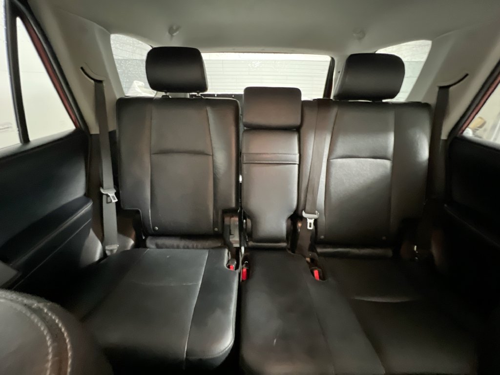 Used 2022 Toyota 4Runner Limited AWD/4WD image 30