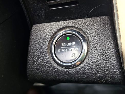 Used 2015 Ford F150 Lariat w/ Equipment Group 501A Mid AWD/4WD image 32