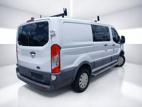 Used 2017 Ford Transit 250 130 Low Roof w/ Exterior Upgrade Package RWD image 4