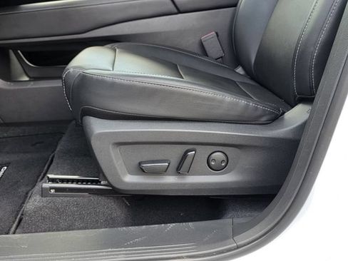 Used 2025 Nissan Murano SL AWD/4WD image 15