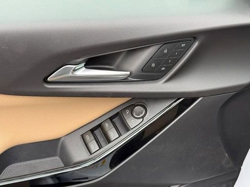 New 2026 Chevrolet Equinox ACTIV AWD/4WD image 11
