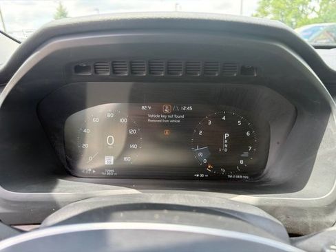 Used 2016 Volvo XC90 T6 Momentum AWD/4WD image 12