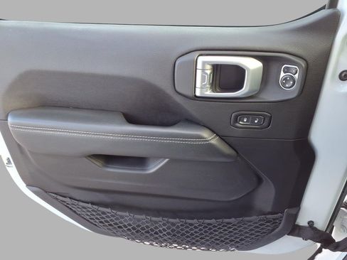 Used 2020 Jeep Wrangler Unlimited Rubicon image 13