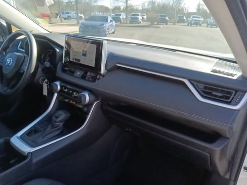 Used 2024 Toyota RAV4 LE image 32