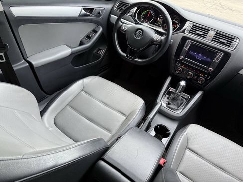 Used 2016 Volkswagen Jetta SEL Premium FWD image 19