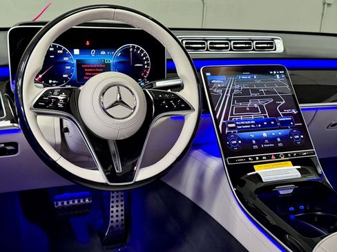 New 2026 Mercedes-Benz S 580e 4MATIC Sedan image 26