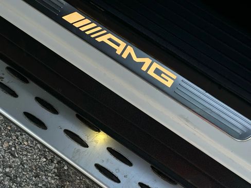 Used 2013 Mercedes-Benz ML 63 AMG 4MATIC image 38