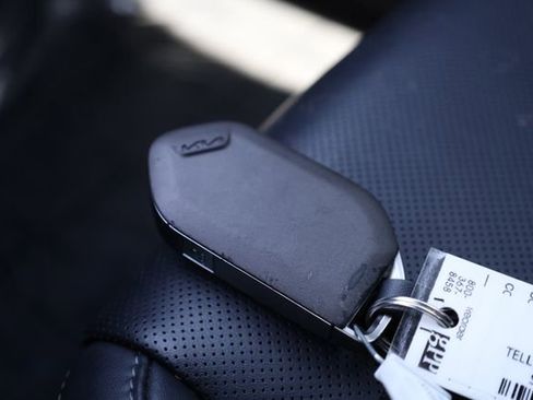 Certified 2025 Kia Telluride S image 30