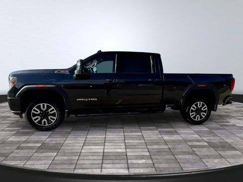 Used 2020 GMC Sierra 3500 AT4 w/ AT4 Premium Package AWD/4WD image 4
