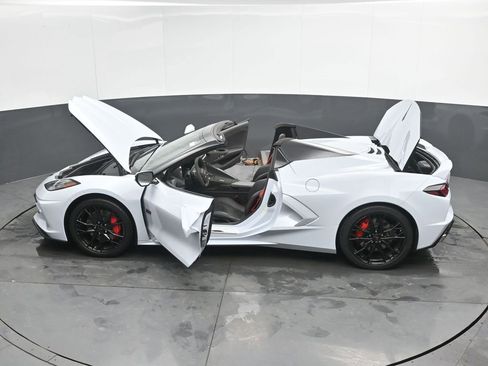 Used 2023 Chevrolet Corvette Stingray Premium Conv w/ Z51 Performance Package image 55