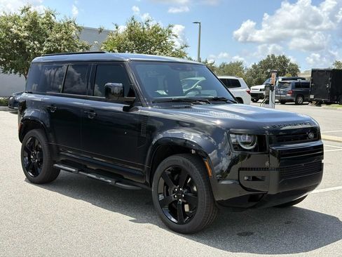 New 2026 Land Rover Defender 110 X-Dynamic SE AWD/4WD image 7
