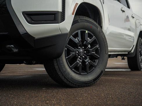 New 2026 Nissan Frontier SV w/ SV Convenience Package AWD/4WD image 6