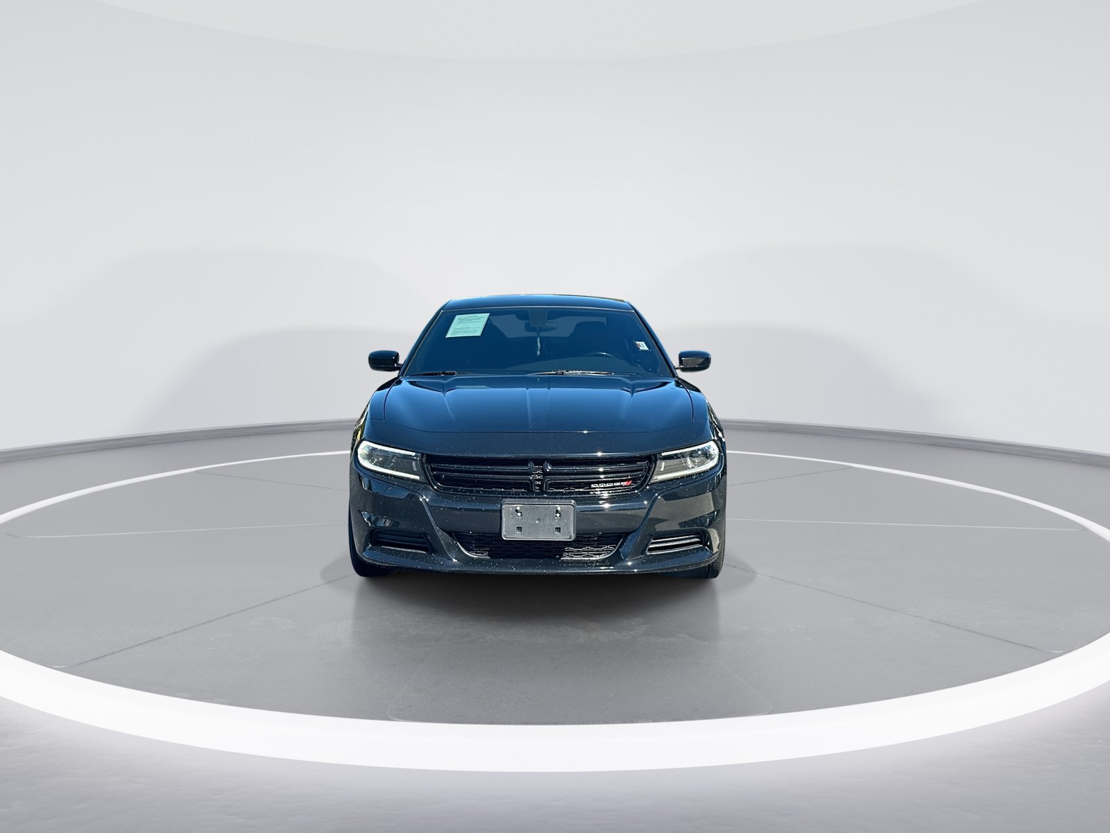 Used 2022 Dodge Charger SXT RWD image 3