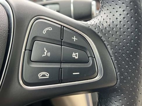 Used 2017 Mercedes-Benz GLA 250 4MATIC image 34