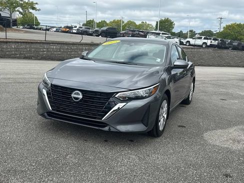 Used 2025 Nissan Sentra S FWD image 9