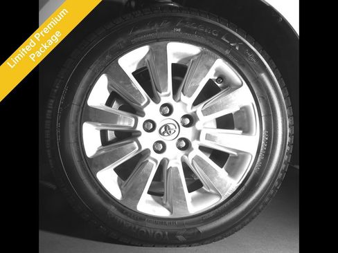 Used 2015 Toyota Sienna Limited Premium AWD/4WD image 9