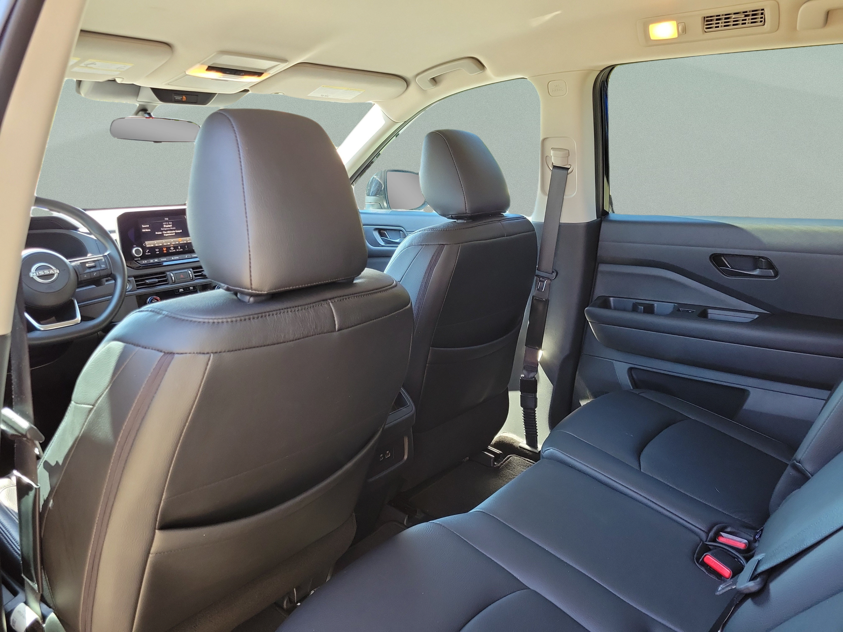 Certified 2024 Nissan Pathfinder S w/ Cargo Package FWD image 7