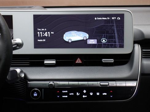 Used 2024 Hyundai Ioniq 5 Limited image 32