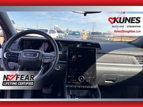 Used 2025 GMC Terrain Elevation image 38