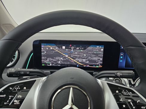 New 2026 Mercedes-Benz GLB 250 4MATIC image 43