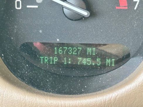 Used 2004 Buick Le Sabre Limited w/ Celebration Edition Package FWD image 38