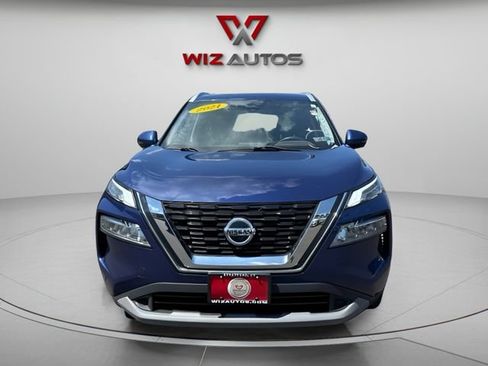 Used 2021 Nissan Rogue SV w/ Premium Package AWD/4WD image 8