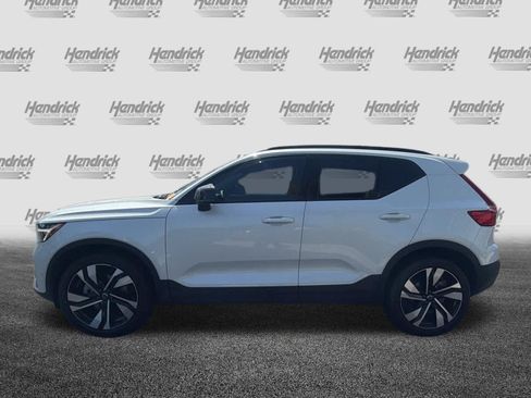 Certified 2023 Volvo XC40 B4 Plus w/ Protection Package Premier FWD image 10