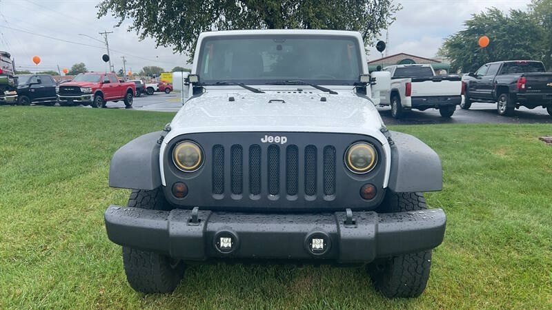 Used 2013 Jeep Wrangler Unlimited Sport AWD/4WD image 3