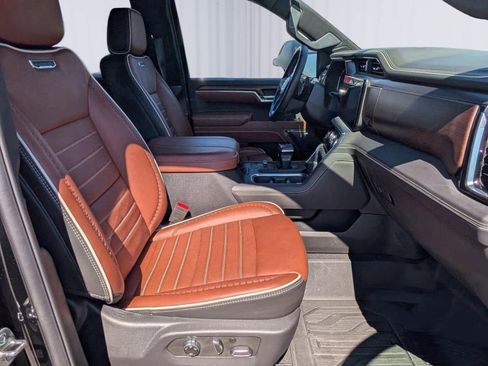 Certified 2025 GMC Sierra 1500 Denali Ultimate image 9
