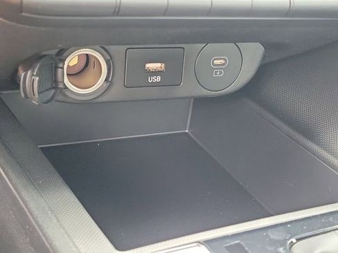 New 2026 Hyundai Elantra Hybrid FWD image 14