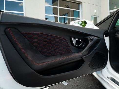 Used 2017 Lamborghini Huracan LP 610-4 AWD/4WD image 20