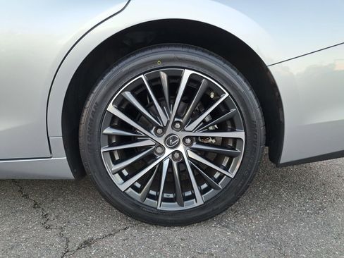 Used 2023 Lexus ES 350 w/ Premium Package image 35