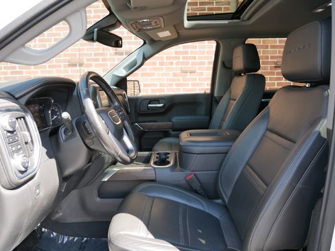 Used 2022 GMC Sierra 1500 Denali w/ Denali Premium Package AWD/4WD image 6