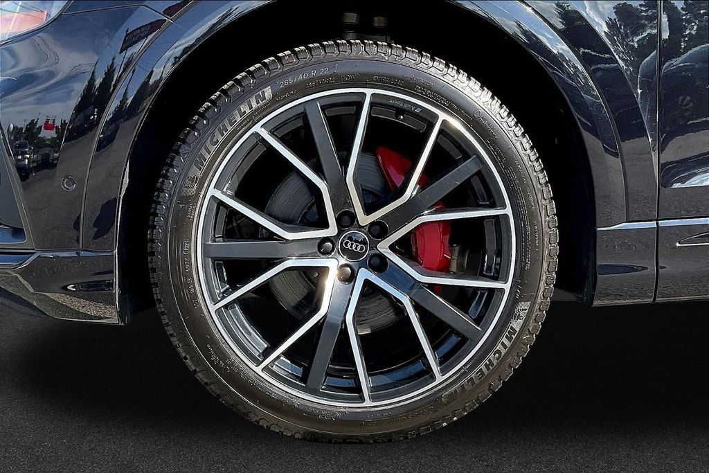Used 2020 Audi Q8 Premium Plus w/ Premium Plus Package AWD/4WD image 33
