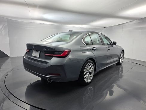 Used 2025 BMW 330i Sedan w/ Convenience Package image 4