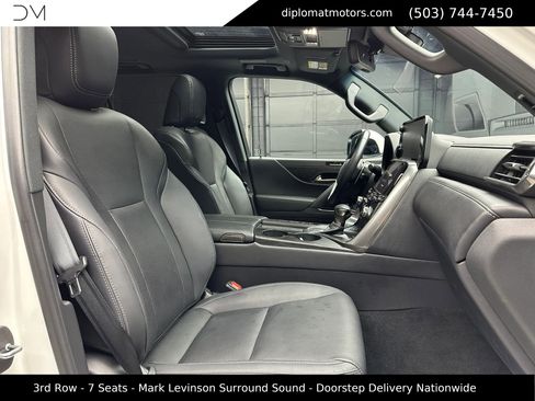 Used 2024 Lexus LX 600 4WD w/ Interior Upgrade Package image 20