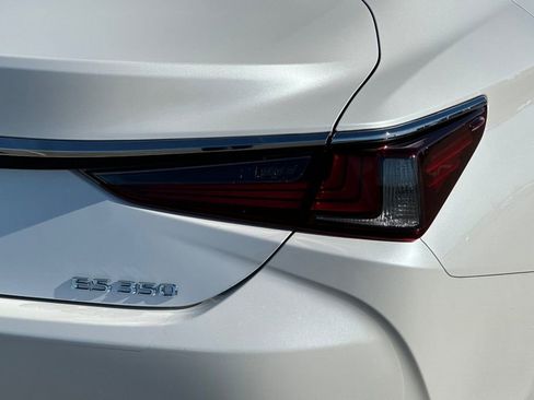 Certified 2025 Lexus ES 350 image 25