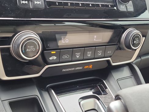 Used 2017 Honda CR-V LX image 23