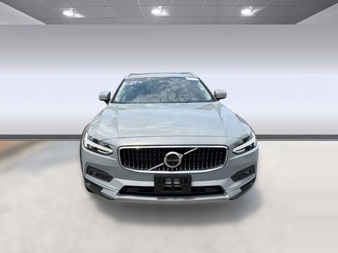 Certified 2025 Volvo V90 B6 Cross Country Ultra AWD/4WD image 6