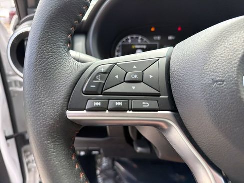 Certified 2021 Nissan Kicks SR FWD image 23