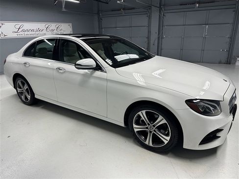 Used 2019 Mercedes-Benz E 300 4MATIC image 8