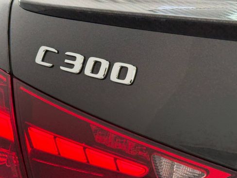 Used 2022 Mercedes-Benz C 300 Sedan image 24