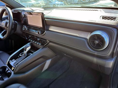 Used 2023 Chevrolet Colorado LT w/ LT Convenience Package III image 8