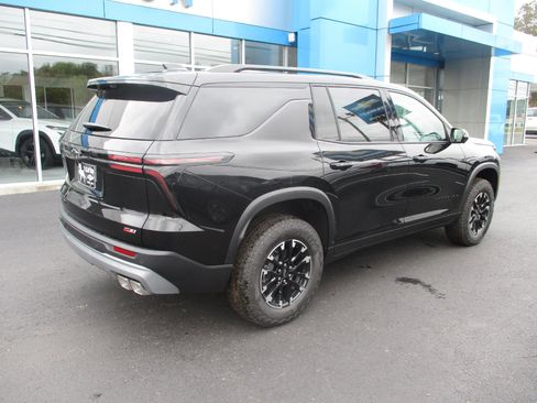New 2026 Chevrolet Traverse Z71 w/ Driver Confidence Package image 3