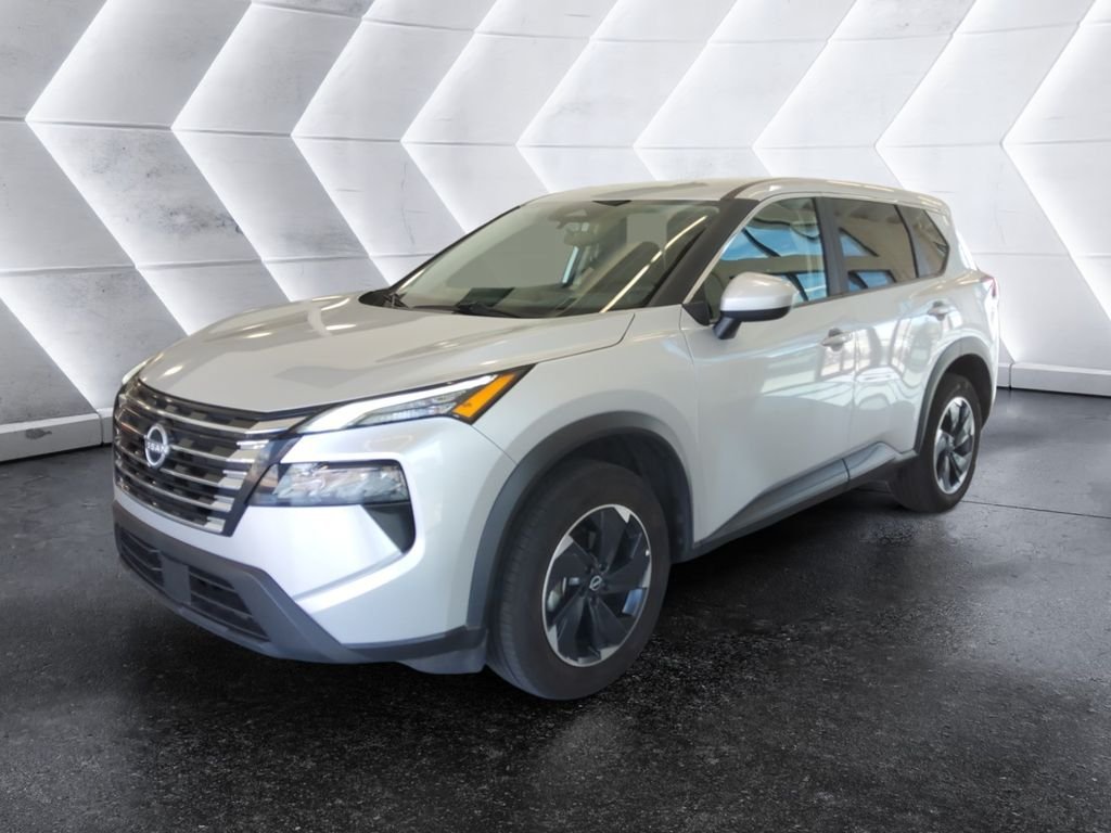 Used 2025 Nissan Rogue SV AWD/4WD image 3