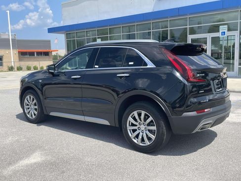 Used 2023 Cadillac XT4 Premium Luxury w/ Cold Weather Package AWD/4WD image 4