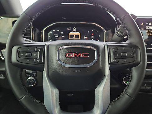 Used 2025 GMC Sierra 1500 Elevation image 30