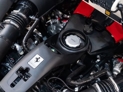Certified 2023 Ferrari F8 Tributo RWD image 19