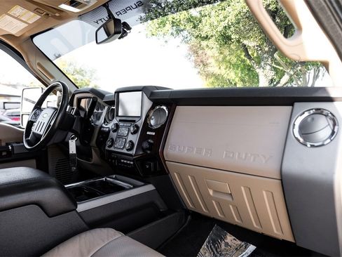 Used 2015 Ford F350 Lariat w/ Lariat Ultimate Package image 9